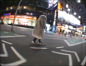 ragazzo_pelliccia_di_notte