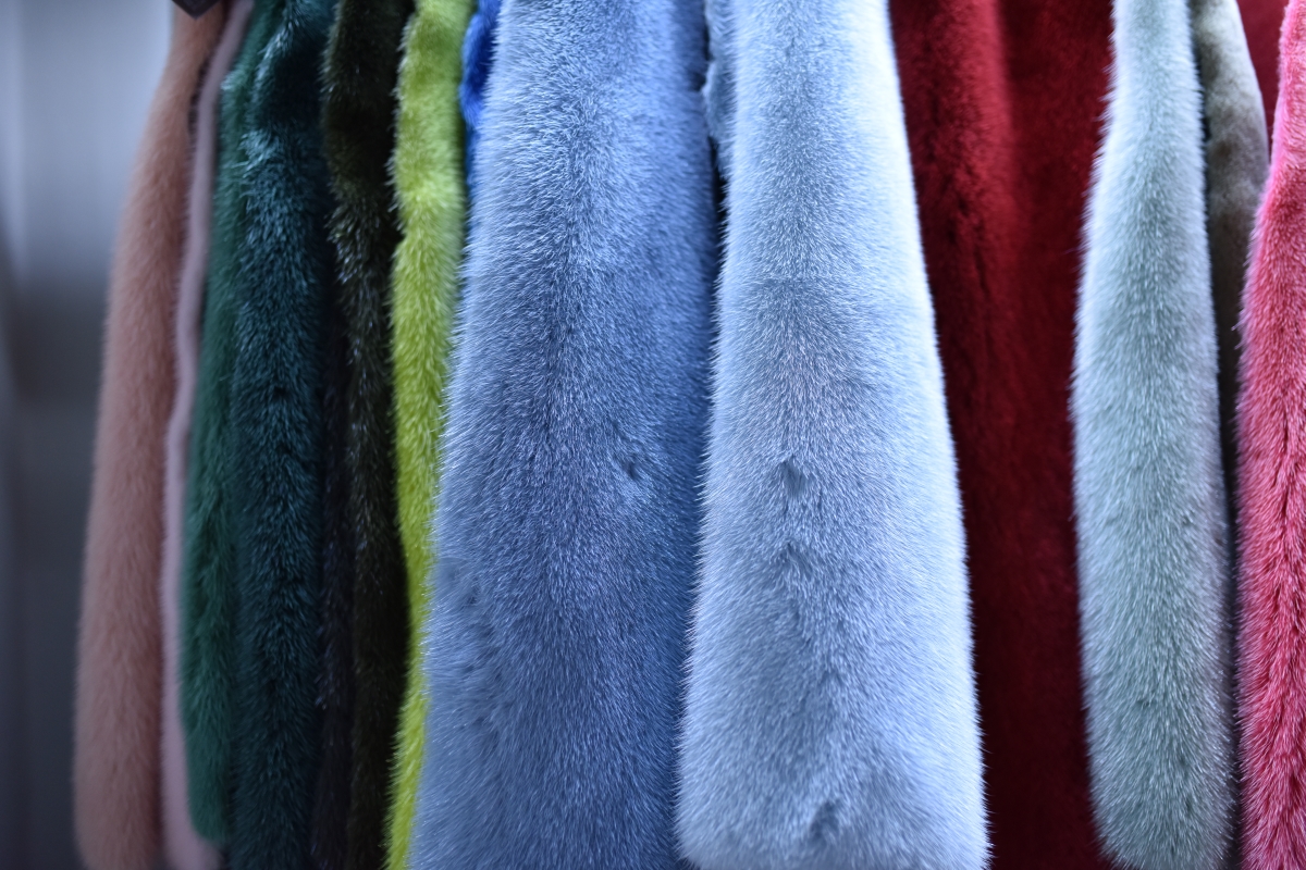 color mink skins furs